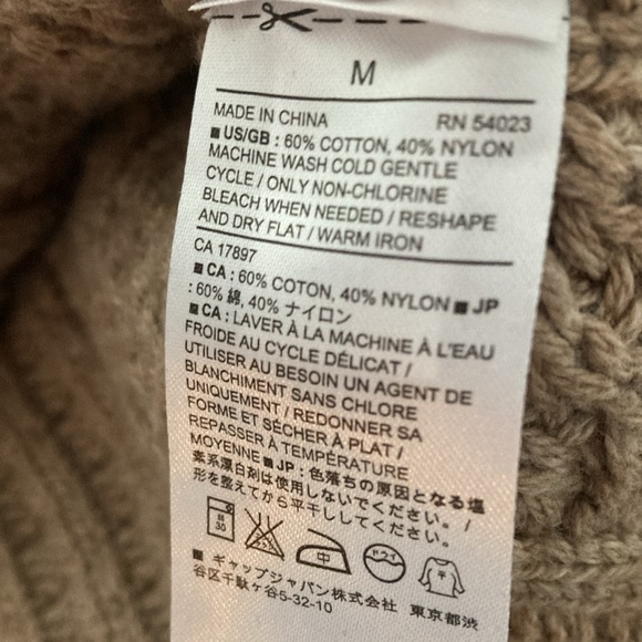 Banana Republic size medium long top with slits good condition - Picture 5 of 5